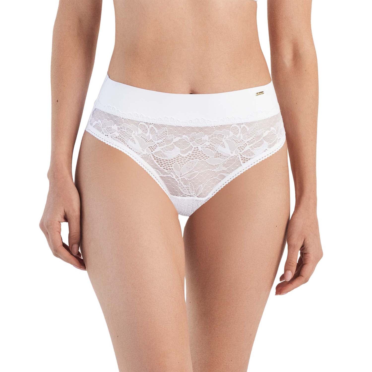 PANTY CON ENCAJE EN DELANTERO BLANCO