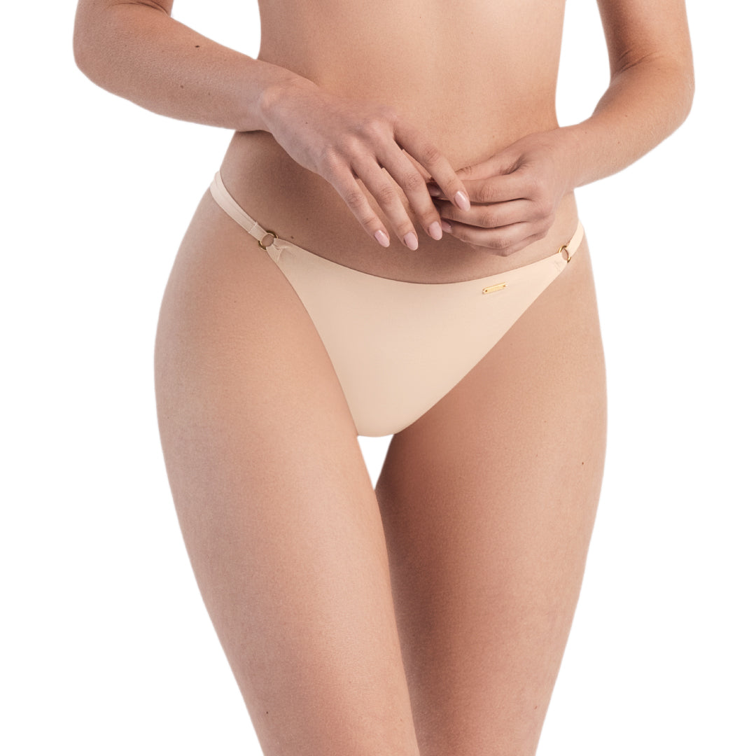 BRASILERA CON ACCESORIOS LATERALES PIEL LATTE