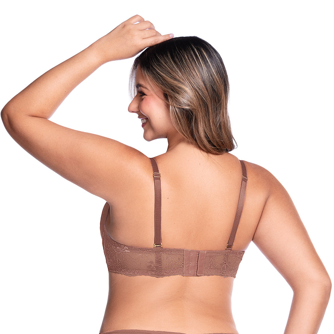 BRASIER DE REALCE NATURAL CON ENCAJE