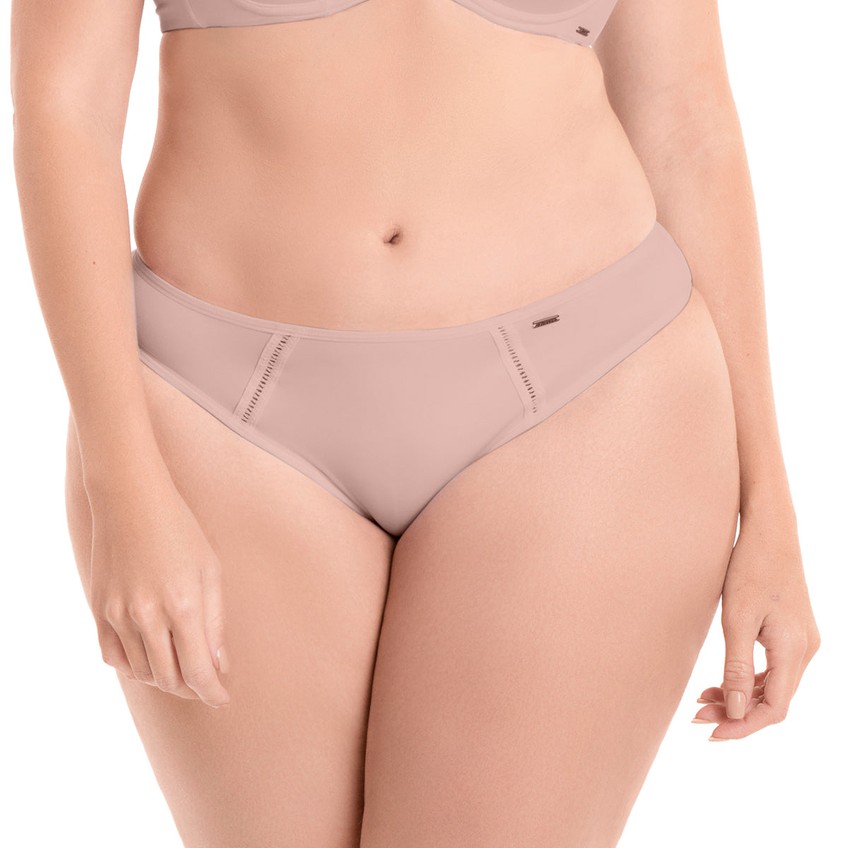PANTY CON CORTES LATERALES DECORATIVOS NUDE