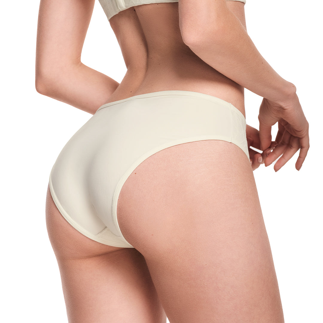 PANTY CON TEXTURA EN DELANTERO