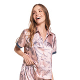 CAMISETA DE PIJAMA ELABORADA EN SATÍN ROSADO FLORAL
