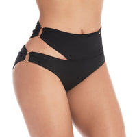 PANTY DE VESTIDO DE BAÑO EN ACCESORIOS EN EL COSTADO NEGRO