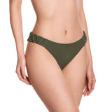 PANTY DE VESTIDO DE BAÑO CON MACRAMÉ EN LATERALES VERDE MANGLAR